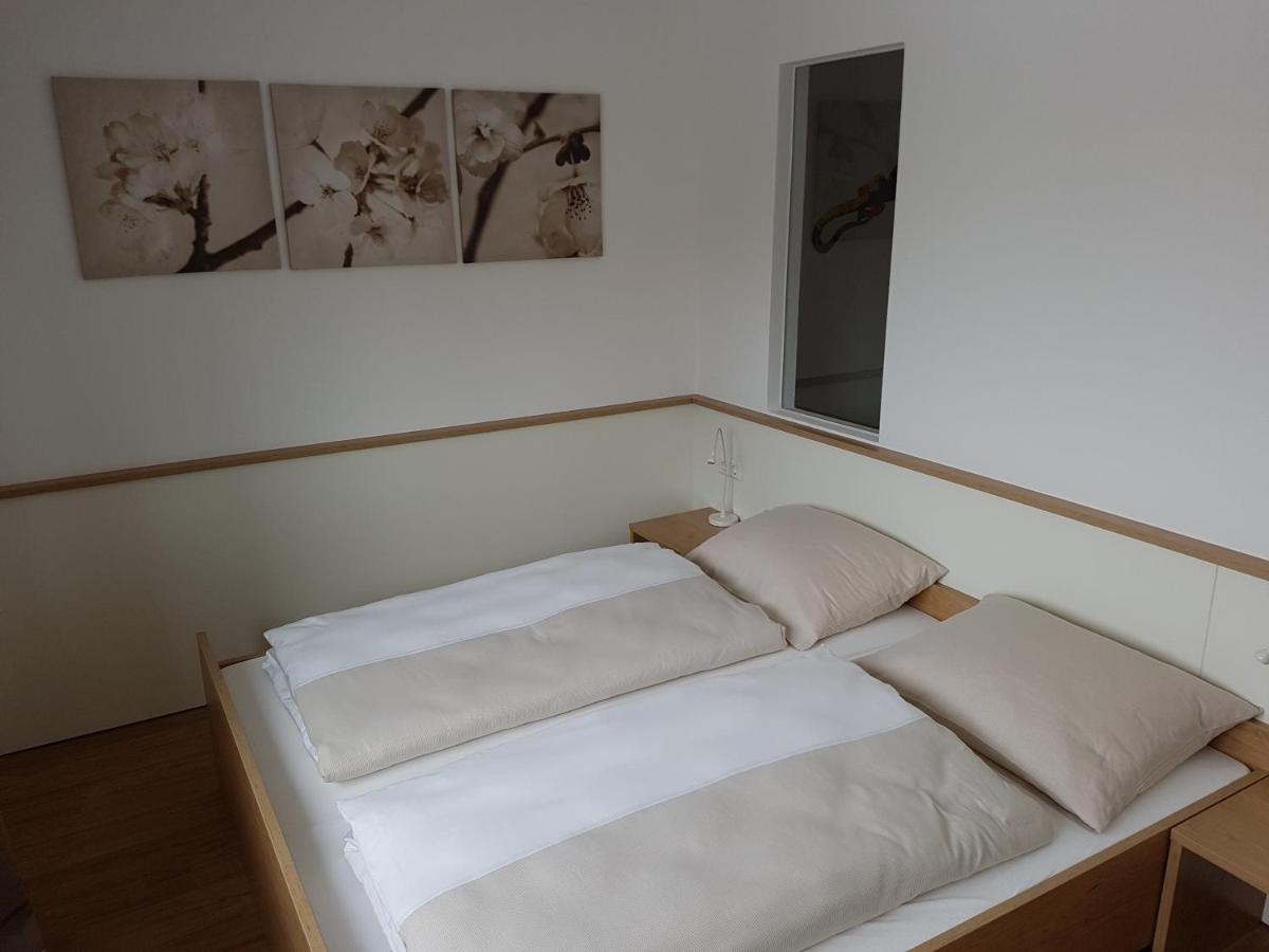 L-Appartements Бургау Экстерьер фото
